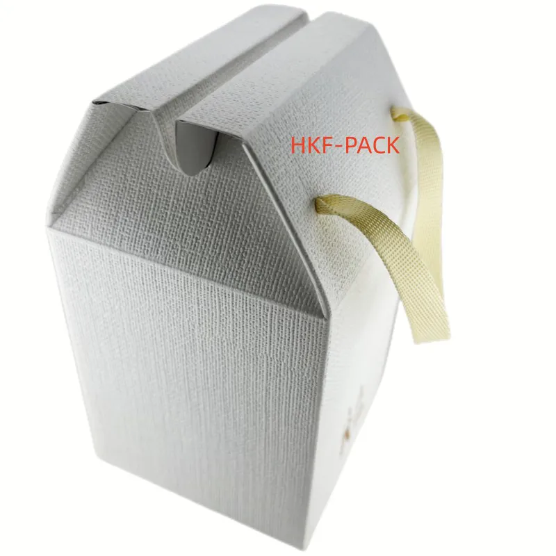 Portable cosmetic box